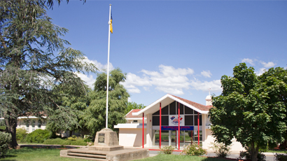 Telopea Park School